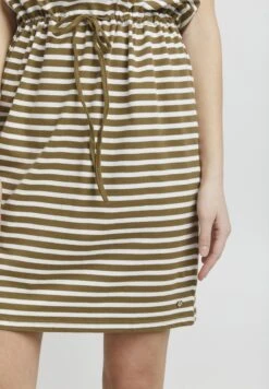 OXMO STILLA - Jerseykleid - Kelp -OXMO Verkaufsgeschäft 25300dcc2b04443c96978be238d5a05d