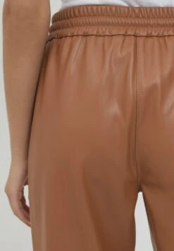 OXMO PAULIA - Stoffhose - Toffee -OXMO Verkaufsgeschäft 8e59c300a5ca45aaae10453764ac7d2e