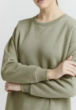 OXMO HOLLY - Freizeitkleid - Seagrass -OXMO Verkaufsgeschäft e6f70da12cef46be83437e7207c0846f