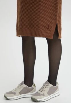 OXMO OXMILIKA - Strickkleid - Brunette -OXMO Verkaufsgeschäft fb900450248c4e798b5471ea4b5444eb